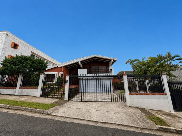 Casa para Oficina en Barrio Dent in San Pedro, Montes De Oca, San José — $2,800