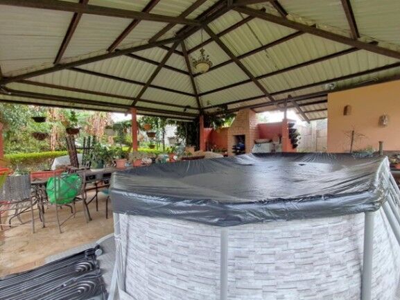 Se vende espaciosa casa con amplio lote en San Rafael Heredia 26-37 en San Rafael, Heredia — $975,000