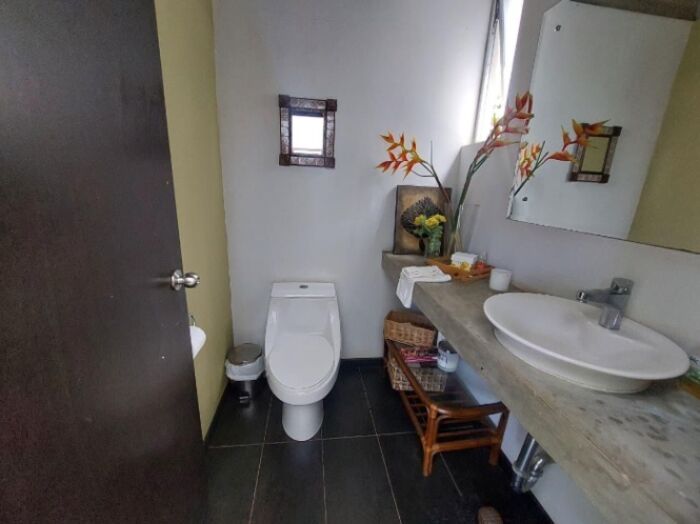 Se vende casa con lote de 5371 m2 en San Antonio Belén 26-673 en San Antonio, Belén, Heredia — $860,000