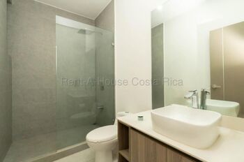 Se alquila casa en Santa Ana San José 26-1699 en Pozos, Santa Ana, San José — $1,600 - Foto 5 de 12