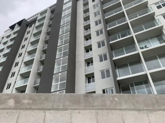 Se alquila moderno apartamento en condominio de Uruca San José 26-556 en Uruca, San José — $1,050