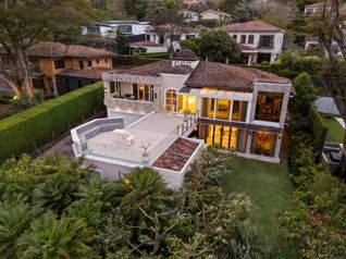 Home + Independent Guest house in Cerro Alto, Escazú | Opportunity in San Rafael, Escazú, San José — $1,275,000 - Photo 2 of 30