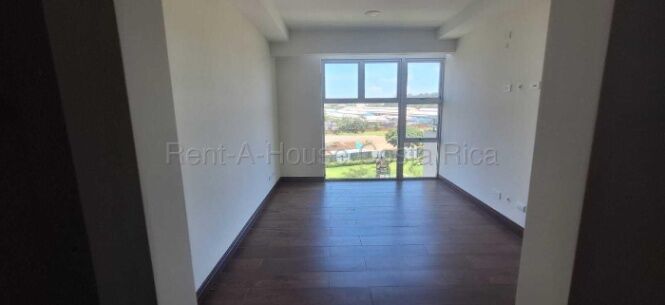 Venta | Apartamento de 1 habitación con amenidades en Heredia #27-31 GS en Ulloa, Heredia — $120,492