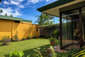 Casa en venta en El Prado, Curridabat | Amplios espacios y jardines en Granadilla, Curridabat, San José — 187 000 000 ₡ - Foto 5 de 16