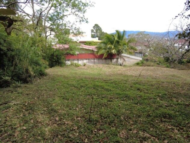 Se vende lote plano en Escazú San José 23-151 en San Rafael, Escazú, San José — $231,620