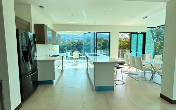 Venta o alquiler de apartamentos en Positano, San Rafael de Escazú en San Rafael, Escazú, San José — $2,200 - Foto 3 de 11