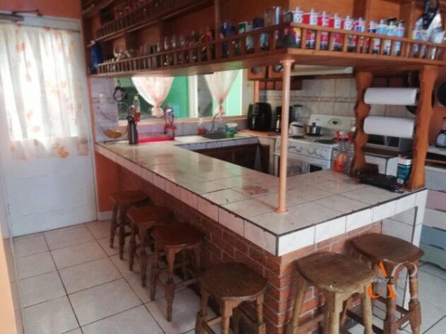 Casa uso Residencial / Comercial. Excelente ubicación, Cartago centro en Oriental, Cartago — ₡ 112 000 000