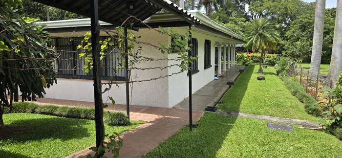 Casa en alquiler en Heredia, Belèn. Residencial privado PVV10513354 in La Asunción, Belén, Heredia — $5,500 - Photo 2 of 22