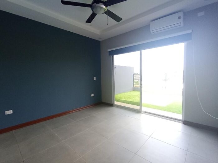 Venta de Casa en Grecia, Alajuela. en Puente De Piedra, Grecia, Alajuela — ₡ 123 000 000