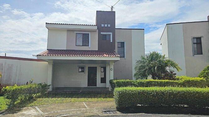 Venta de Casa en Moravia, San José. RAH 26-569 PRECIO REBAJADO in La Trinidad, Moravia, San José — $210,000