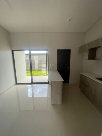 VENTA DE CASA NUEVA, SAN JOSE, SANTA ANA, LINDORA, CONDOMINIO ROBLES DE LINDORA.  in Santa Ana, San José — $180,000