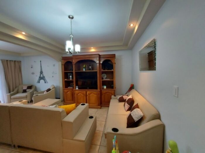 Venta de Casa en San Francisco de Heredia. RAH 25-268 in San Francisco, Heredia — ₡ 138 000 000
