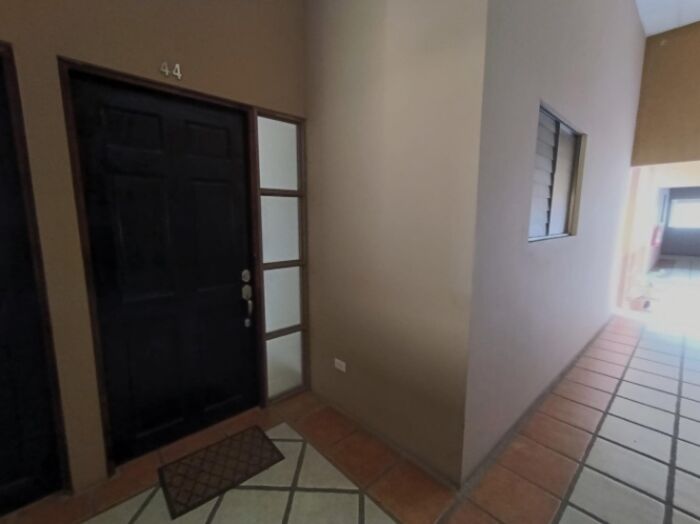 Venta de Apartamento en Moravia, San José. RAH 26-12 en La Trinidad, Moravia, San José — $85,000