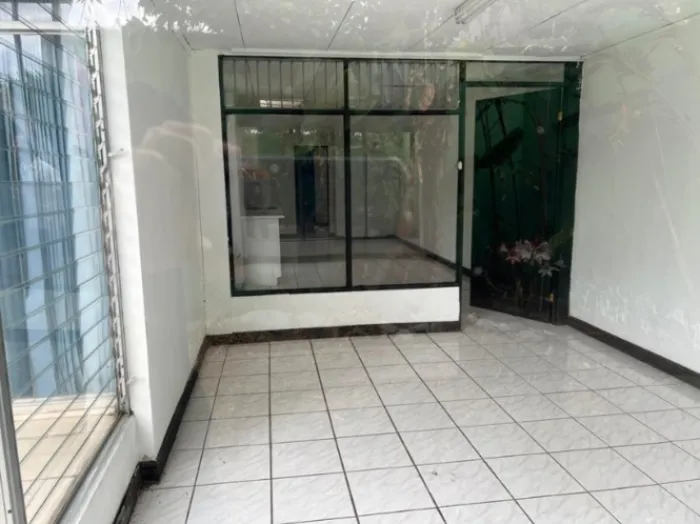 CASA COMERCIAL EN VENTA, $330.000 COD#26-727 in Mata Redonda, San José — $330,000 - Photo 2 of 9