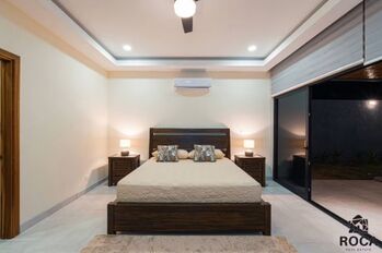 Brand new modern Tropical Villa for sale  in Uvita Osa en Bahía Ballena, Osa, Puntarenas — $549,000 - Foto 5 de 10