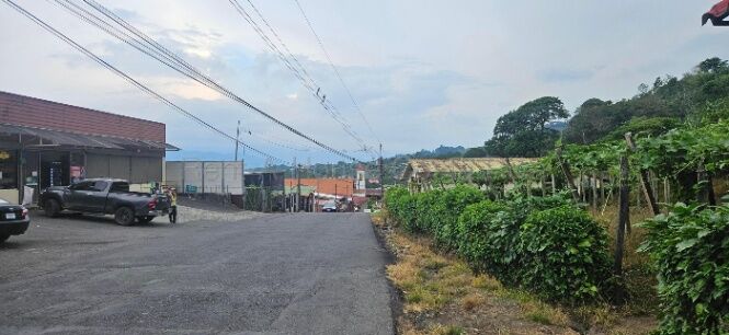 VENDO PROPIEDAD EN EL CENTRO DE SANTIAGO DE PARAISO DE CARTAGO. en Santiago, Paraíso, Cartago — ₡ 65 000 000