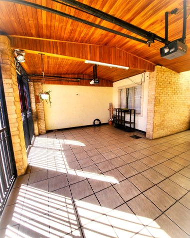 Se Vende Casa para vivir o como Inversión en Tibás in San Juan, Tibás, San José — $135,450 - Photo 2 of 12