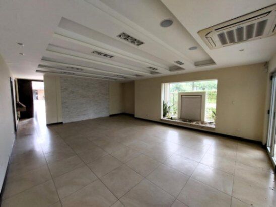 Se alquila moderna casa con patio en condominio San Rafael Alajuela 26-50 en San Rafael, Alajuela — $5,500