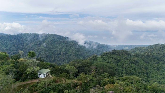 Lujo moderno con vista al mar en Tárcoles en Tárcoles, Garabito, Puntarenas — $1,100,000 - Foto 2 de 40