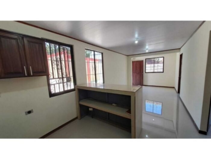 VENDO 2 CASAS EN LA TRINIDAD DE MORAVIA. en La Trinidad, Moravia, San José — ₡ 69 000 000