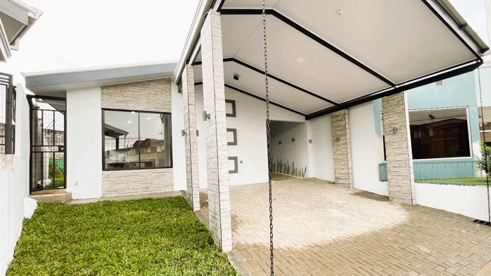 SE VENDE CASA EN SAN RAMON, ALAJUELA en San Ramón, Alajuela — $230,000