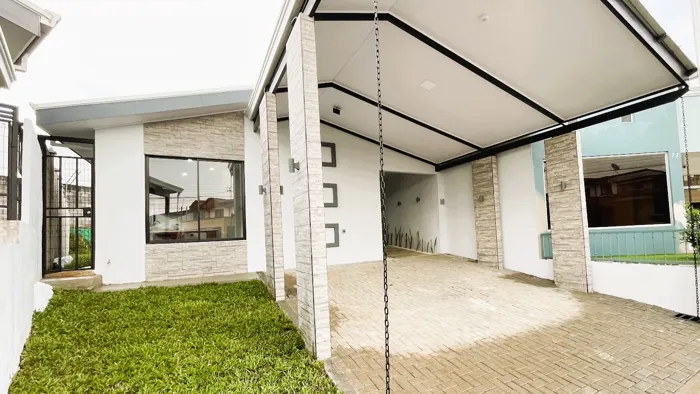 SE VENDE CASA EN SAN RAMON, ALAJUELA en San Ramón, Alajuela — $230,000
