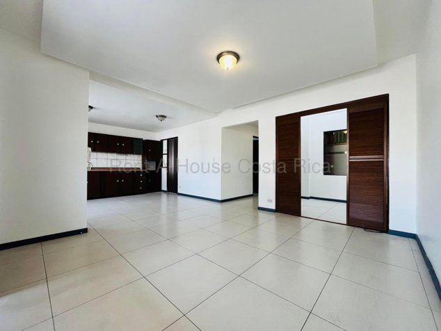 Venta de Apartamento en San Fco de Dos Ríos, San José. RAH 26-2104 en San Francisco de Dos Ríos, San José — $107,500