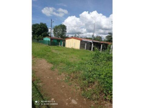 VENTA DE CASA Y APARTAMENTO, LIMÓN, SIQUIRRES, PACUARITO  in Siquirres, Limón — ₡ 22 000 000
