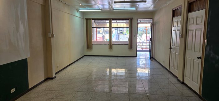 Alquiler de Locales para Oficinas / Sabana Sur en Mata Redonda, San José — $900 - Foto 3 de 10