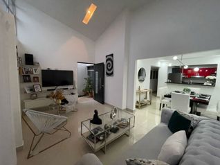 Casa en alquiler o venta en Ciudad Colón en Colón, Mora, San José — $198,000 - Foto 4 de 32