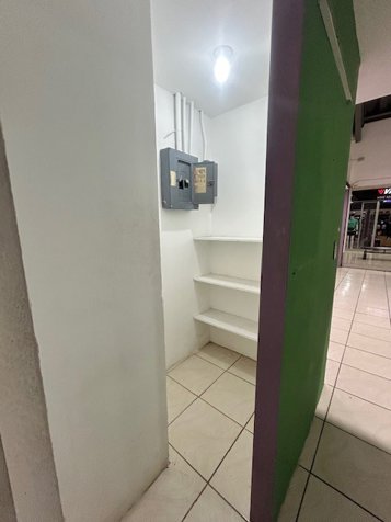 Alquiler de Local Comercial en Mall Plaza Occidente / San Ramón en San Ramón, Alajuela — $632 - Foto 3 de 7