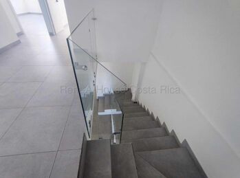 Se vende casa en San Rafael Heredia 26-1686 en San Miguel, Santo Domingo, Heredia — $315,000 - Foto 5 de 24