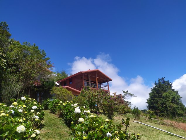 Casa en venta Poasito de Poas Alajuela in San Juan, Poás, Alajuela — $499,999