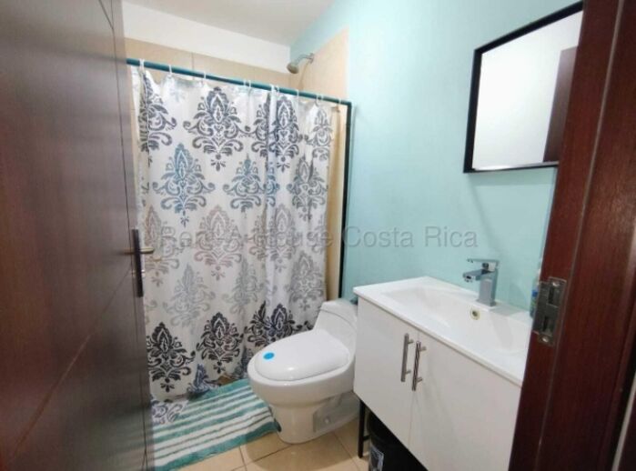 Apartamento en venta en piso 10 con paneles solares en San José #26-2006 GS en San Sebastián, San José — $152,000
