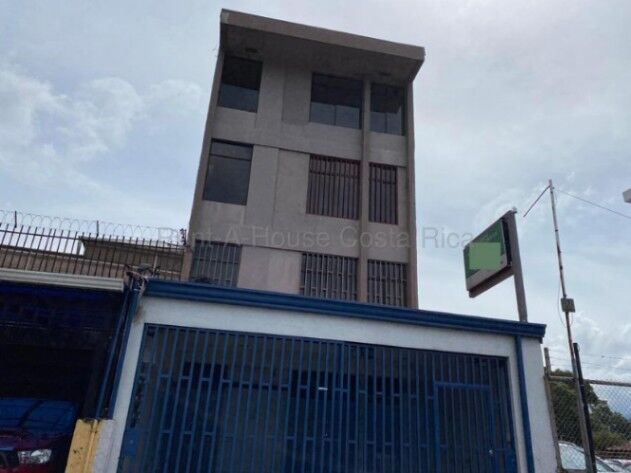 Venta de Edificio en Carmen-San José. RAH 26-2121 Oportunidad de Inversión-USO MIXTO en Carmen, San José — $470,000