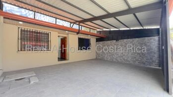 Venta de Propiedad con Uso de Suelo Mixto en Santa Ana. RAH 26-1478 in Santa Ana, San José — $272,000 - Photo 5 of 15