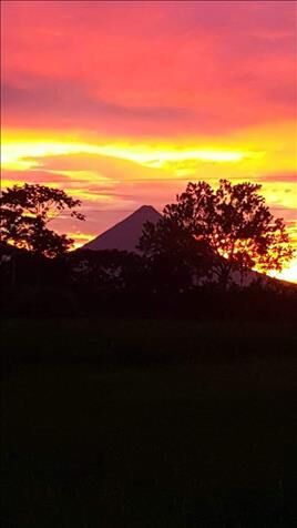 BELLEZA DE CASA Y PROPIEDAD EN LA FORTUNA DE SAN CARLOS. en La Fortuna, San Carlos, Alajuela — ₡ 75 000 000