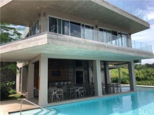 VENTA DE APARTAMENTO, SAN JOSÉ, URUCA, AZENZA TOWERS  en Uruca, San José — $143,500