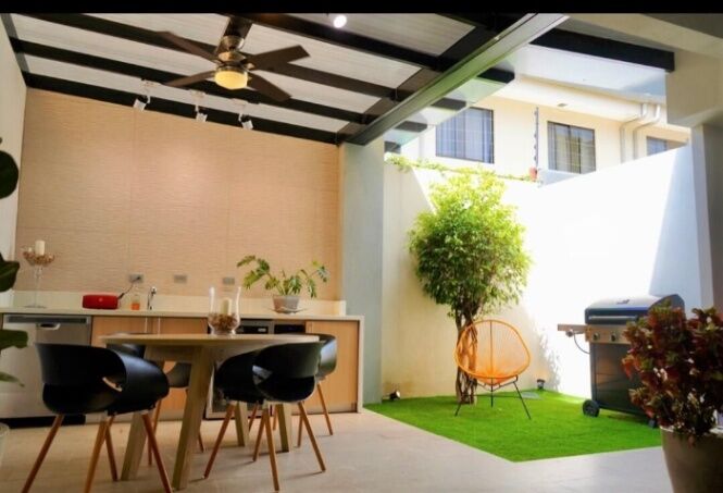 Venta de Confortable Casa en Colón, Mora / Mls. 25-1434 OFC JB in Colón, Mora, San José — $210,000