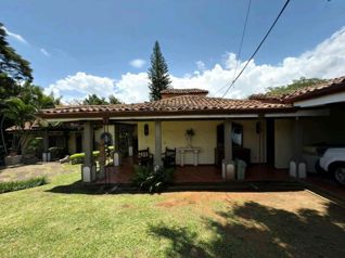 CASA NEOCOLONIAL GUACHIPELIN DE ESCAZU en San Rafael, Escazú, San José — $1,200,000 - Foto 3 de 55