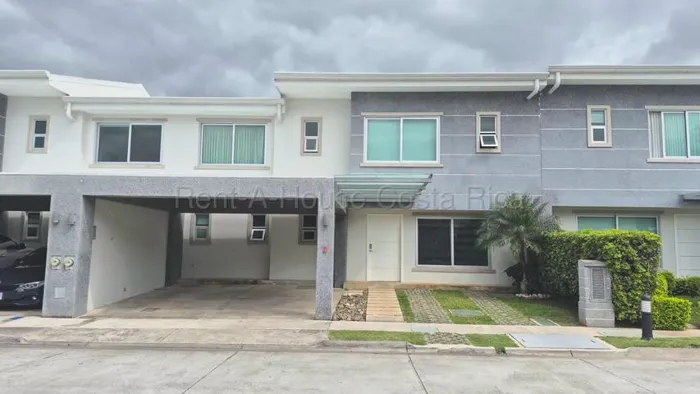 Venta de Casa en Piedades de Santa Ana. RAH 27-716 in Piedades, Santa Ana, San José — $405,000