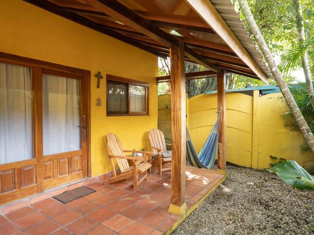 Complejo de 6 Apartamentos en Playa Carmen en Cóbano, Puntarenas — $715,000 - Foto 3 de 26