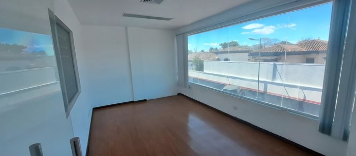 ALQUILER DE OFICINA, SAN JOSE, LINDORA en Santa Ana, San José — $1,665