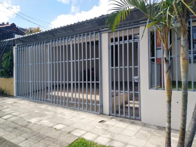 Venta de Casa en Mata de Plátano, Guadalupe #26-295 GS en Mata de Plátano, Goicoechea, San José — $189,000