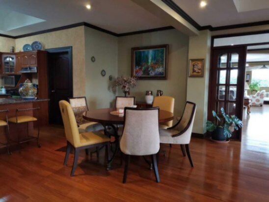 Venta de Casa en San Rafael de Escazú. RAH 23-516 Precio Negociable. en San Rafael, Escazú, San José — $390,000
