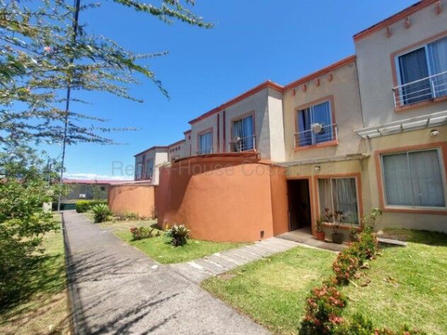 Hermosa casa en Santa Ana Piedades en Piedades, Santa Ana, San José — ₡ 57 000 000