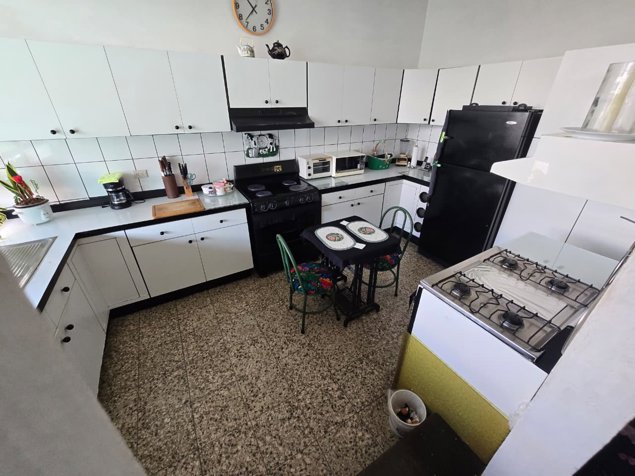 Casa esquinera en Venta en Guadalupe,Uso Mixto, Res.Abierto, REBAJADA en Guadalupe, Goicoechea, San José — ₡ 100 000 000 - Foto 2 de 23