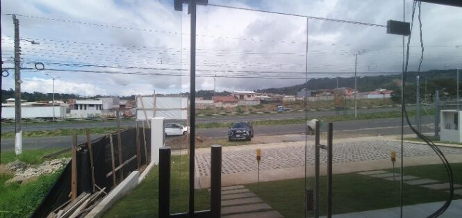 REMATE! VENTA DE DOS LOCALES EN PLAZA COMERCIAL, CARTAGO, LA UNIÓN, SAN RAFAEL  en San Rafael, La Unión, Cartago — ₡ 100 000 000