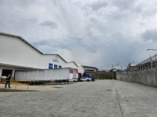 Amplia Bodega en Heredia. Cercano a la RN 1 y Aeropuerto Internacional en San Joaquín, Flores, Heredia — $15,700 - Foto 3 de 17