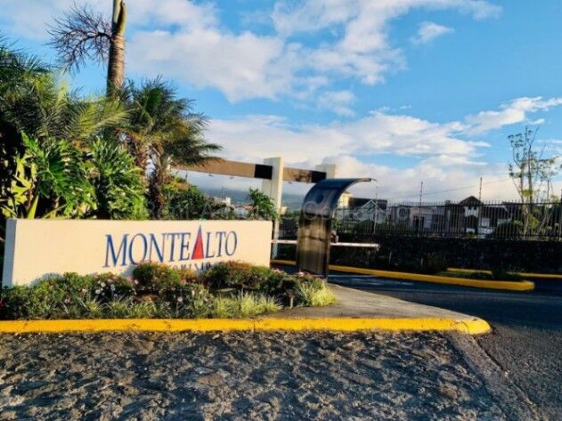 Venta de Casa en Condominio Montealto, Cartago.  RAH 26-2281 en Carmen, Cartago — ₡ 137 000 000